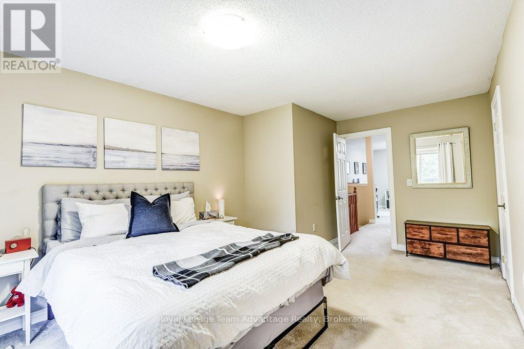 929 Creekfront Way, Newmarket, Ontario  L3Y 8T4 - Photo 32 - N12528992