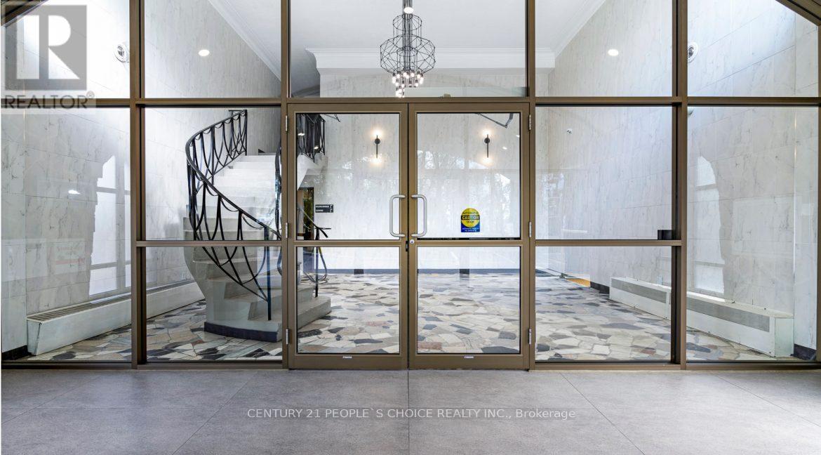 1205 - 30 Speers Road, Oakville, Ontario  L6K 2E4 - Photo 5 - W12529298