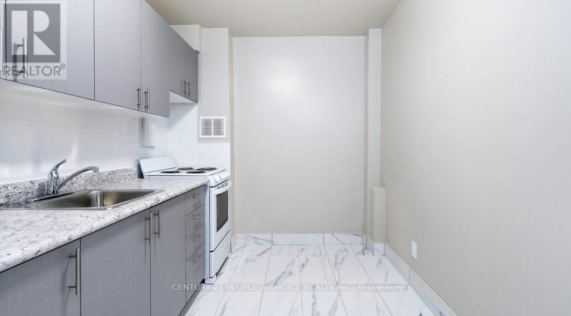 1205 - 30 Speers Road, Oakville, Ontario  L6K 2E4 - Photo 11 - W12529298