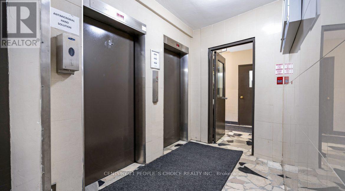 1205 - 30 Speers Road, Oakville, Ontario  L6K 2E4 - Photo 8 - W12529298