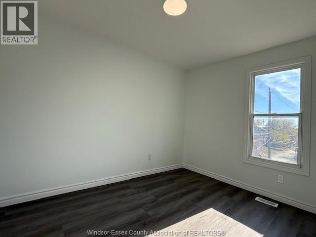 941 Cataraqui, Windsor, Ontario N9A 3P7 - Photo 23 - 25028440
