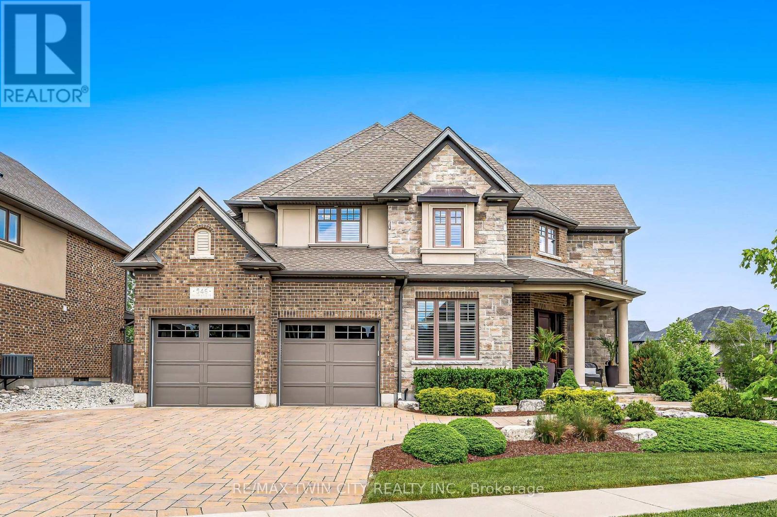 546 Manor Ridge Crescent, Waterloo, Ontario  N2K 0B4 - Photo 6 - X12241498