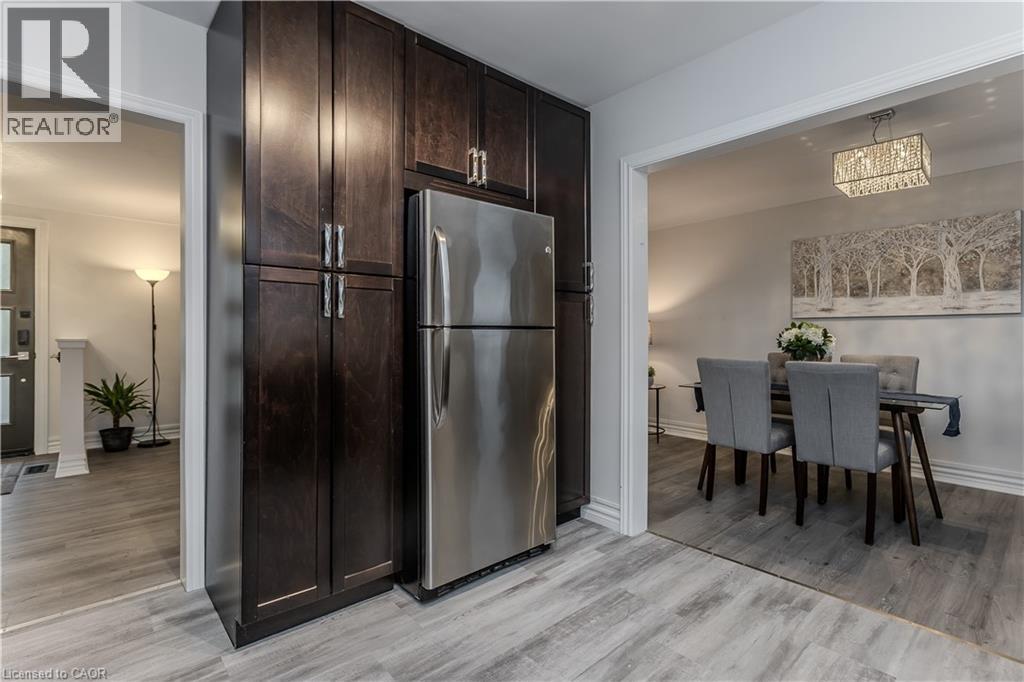 260 Foxbar Road, Burlington, Ontario  L7L 3A3 - Photo 12 - 40786908