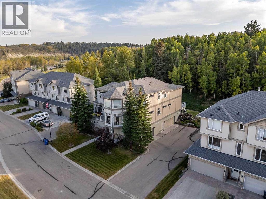 3r, 147 Crawford Drive, Cochrane, Alberta  T4C 2G7 - Photo 46 - A2257685