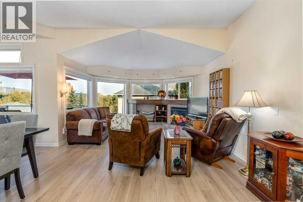 3r, 147 Crawford Drive, Cochrane, Alberta  T4C 2G7 - Photo 7 - A2257685