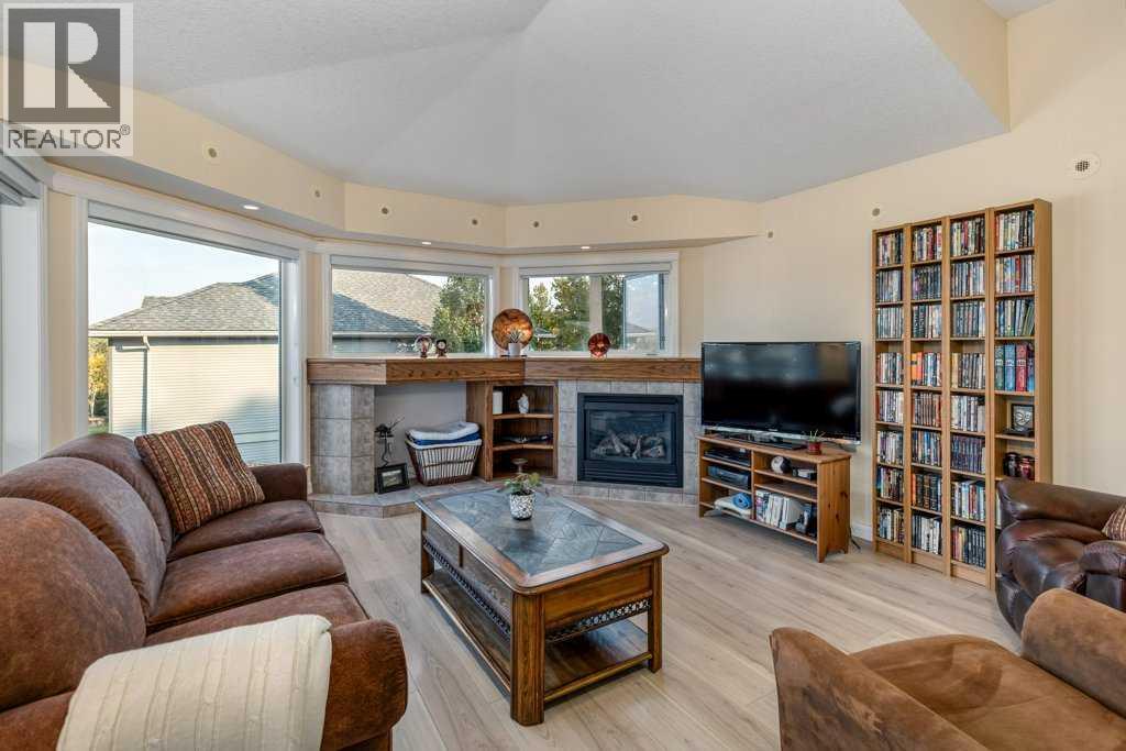 3r, 147 Crawford Drive, Cochrane, Alberta  T4C 2G7 - Photo 6 - A2257685