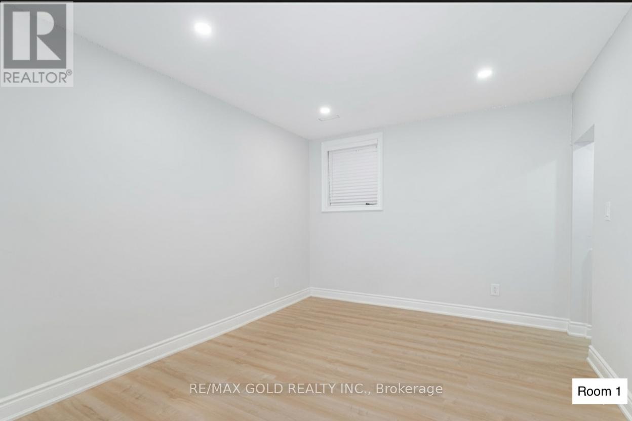 17 Kapikog Street, Brampton, Ontario  L6Y 0E4 - Photo 9 - W12496772