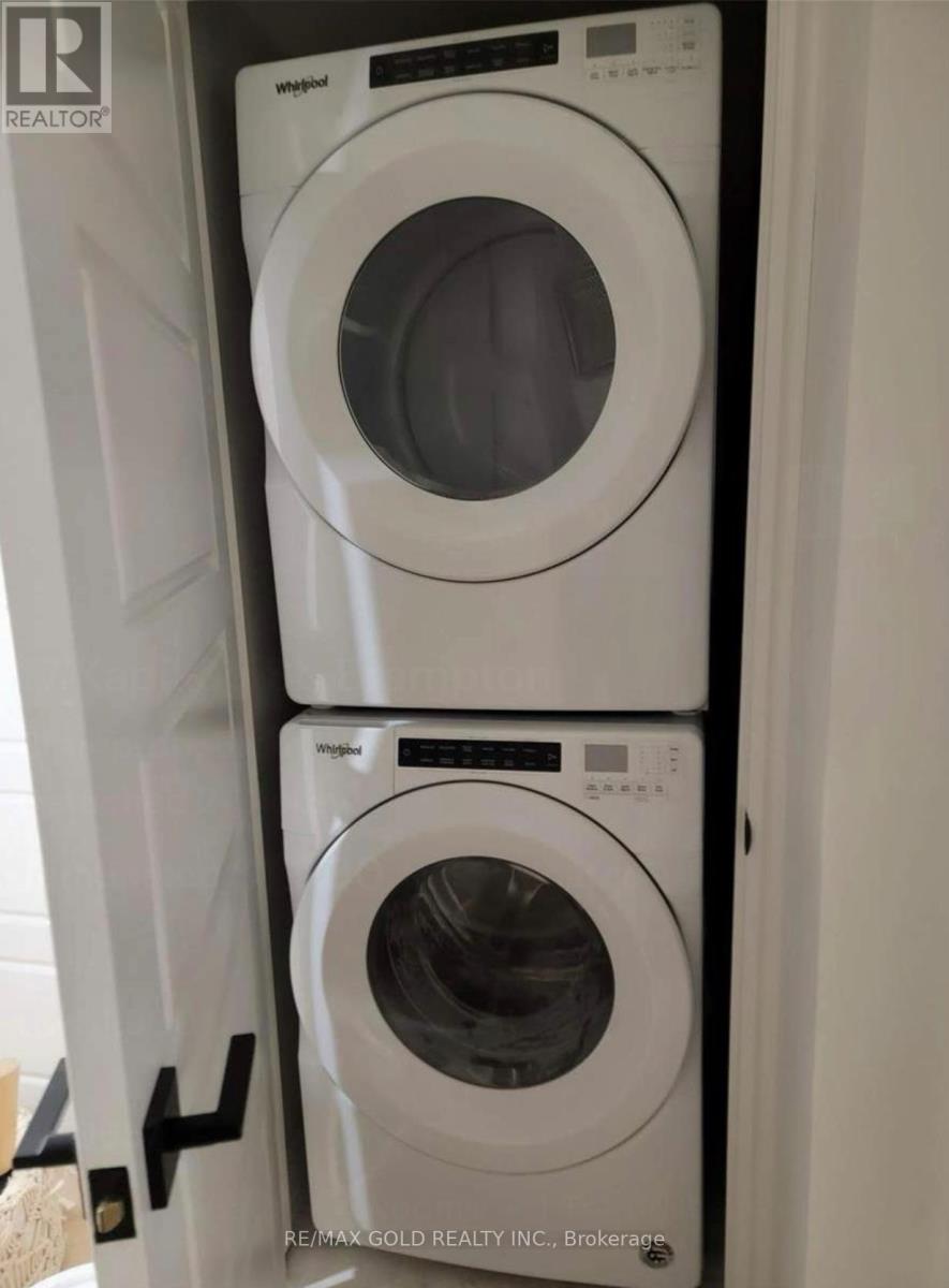 17 Kapikog Street, Brampton, Ontario  L6Y 0E4 - Photo 11 - W12496772