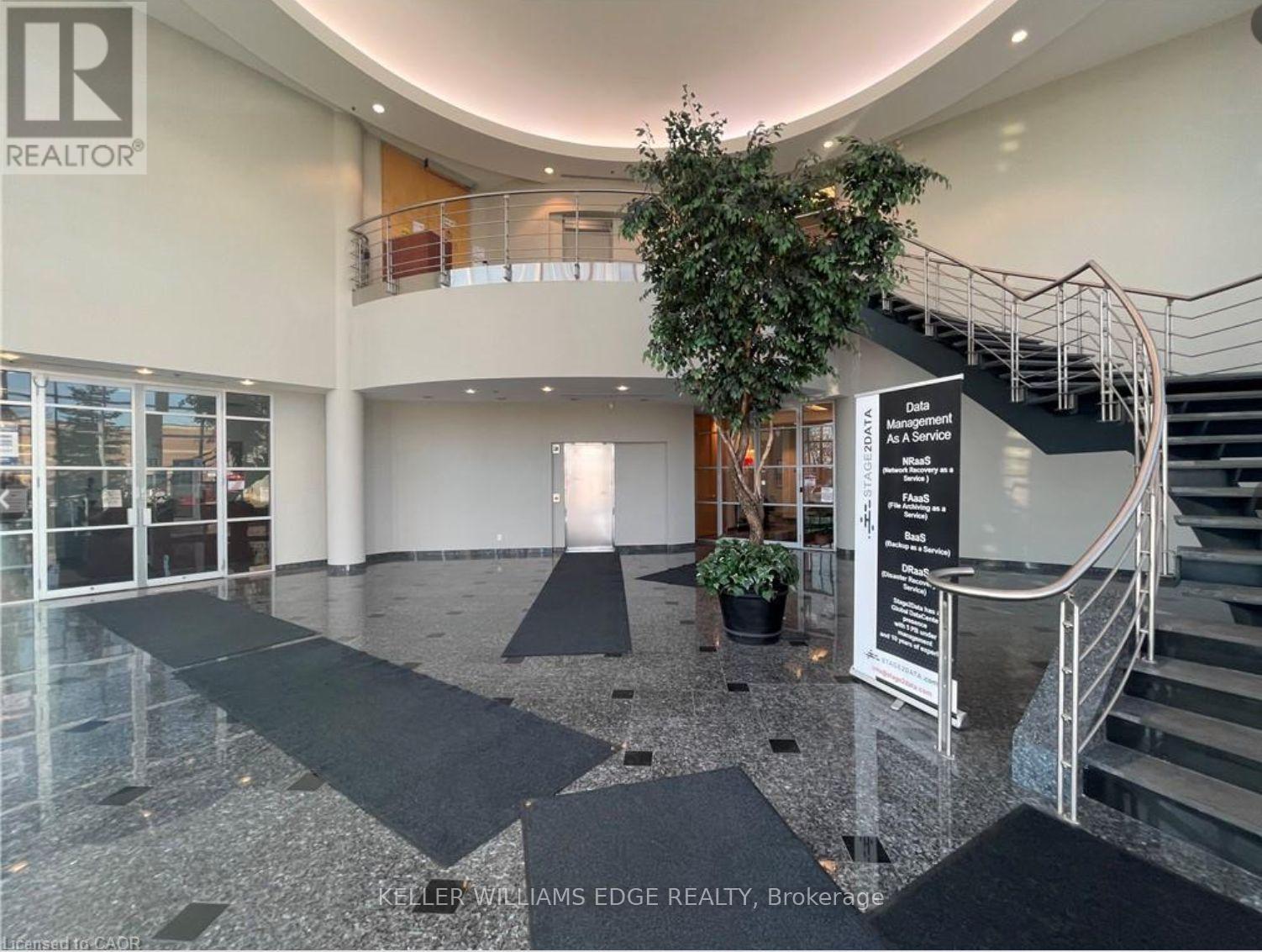 2305 Wyecroft Road, Oakville, Ontario  L6L 6R2 - Photo 2 - W12517452