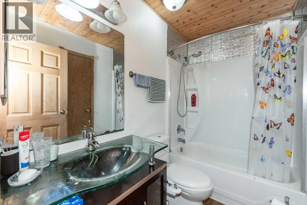 148 Martin Crossing Crescent Ne, Calgary, Alberta  T3J 3S9 - Photo 33 - A2258839