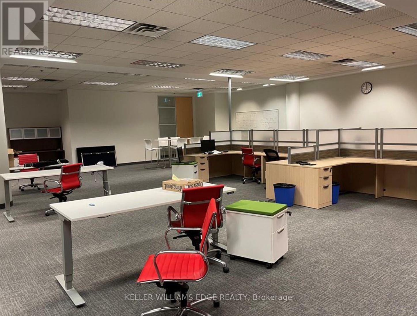 2305 Wyecroft Road, Oakville, Ontario  L6L 6R2 - Photo 6 - W12517452