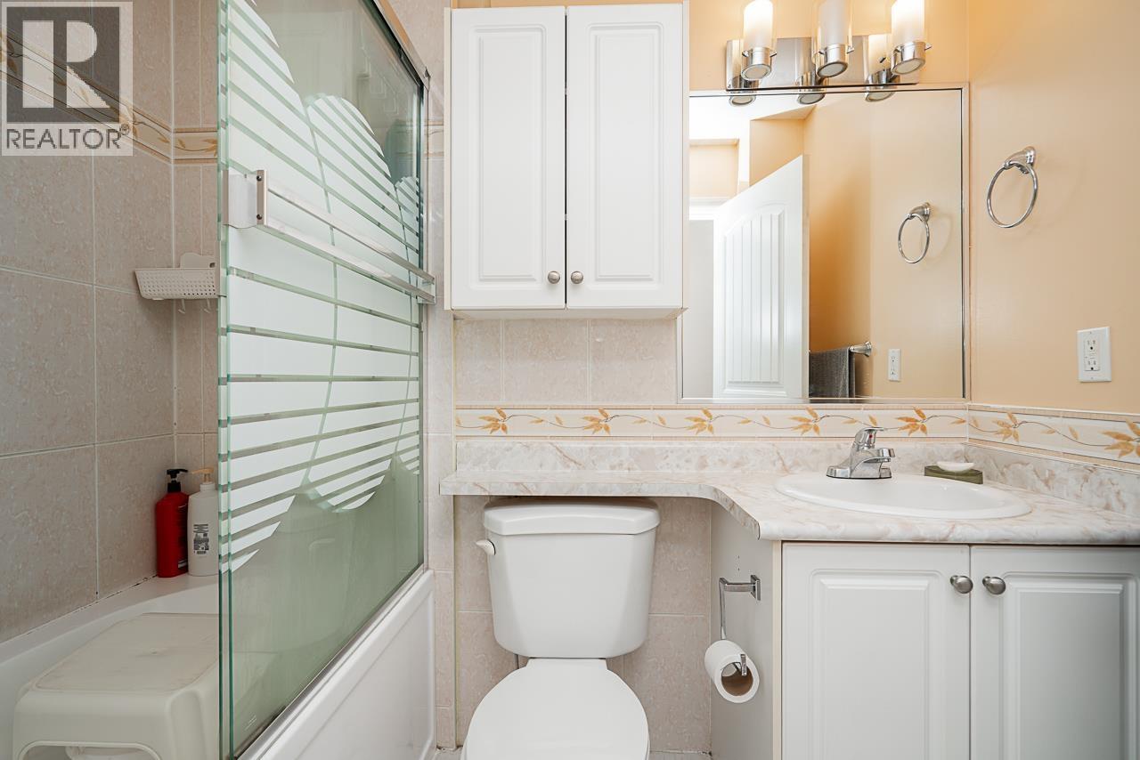 528 Sixteen Street, New Westminster, British Columbia  V3M 4R3 - Photo 26 - R3065123