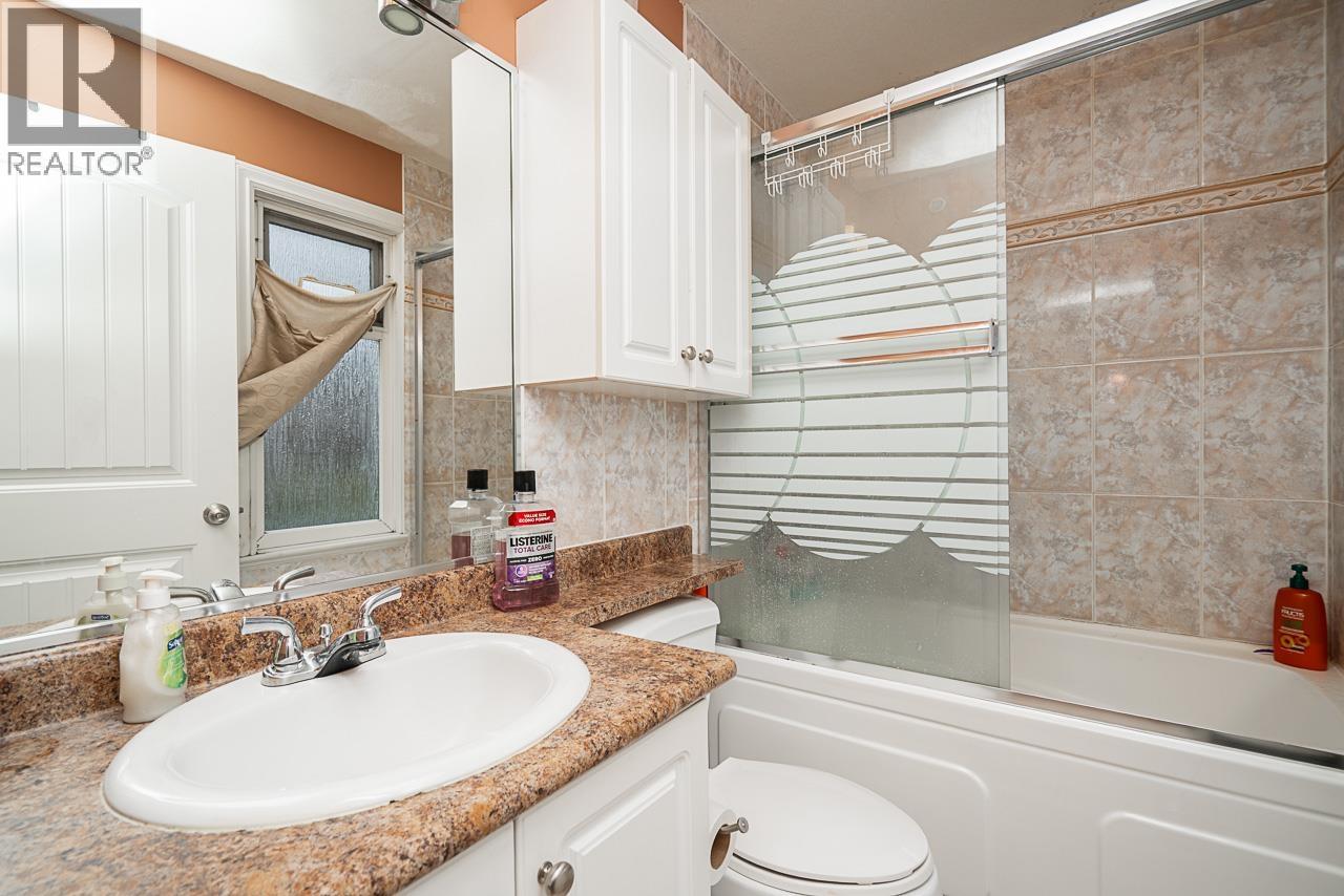 528 Sixteen Street, New Westminster, British Columbia  V3M 4R3 - Photo 22 - R3065123