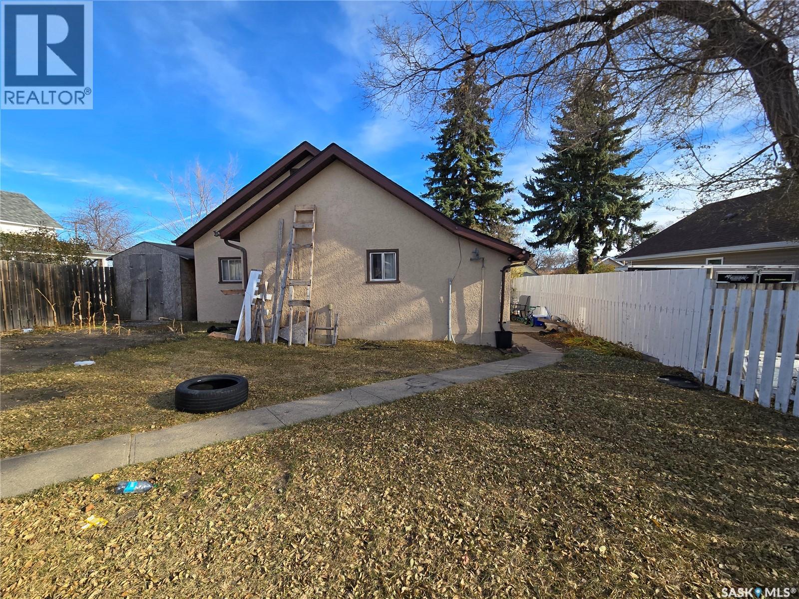 96 7th Avenue Ne, Swift Current, Saskatchewan  S9H 2N1 - Photo 14 - SK023783