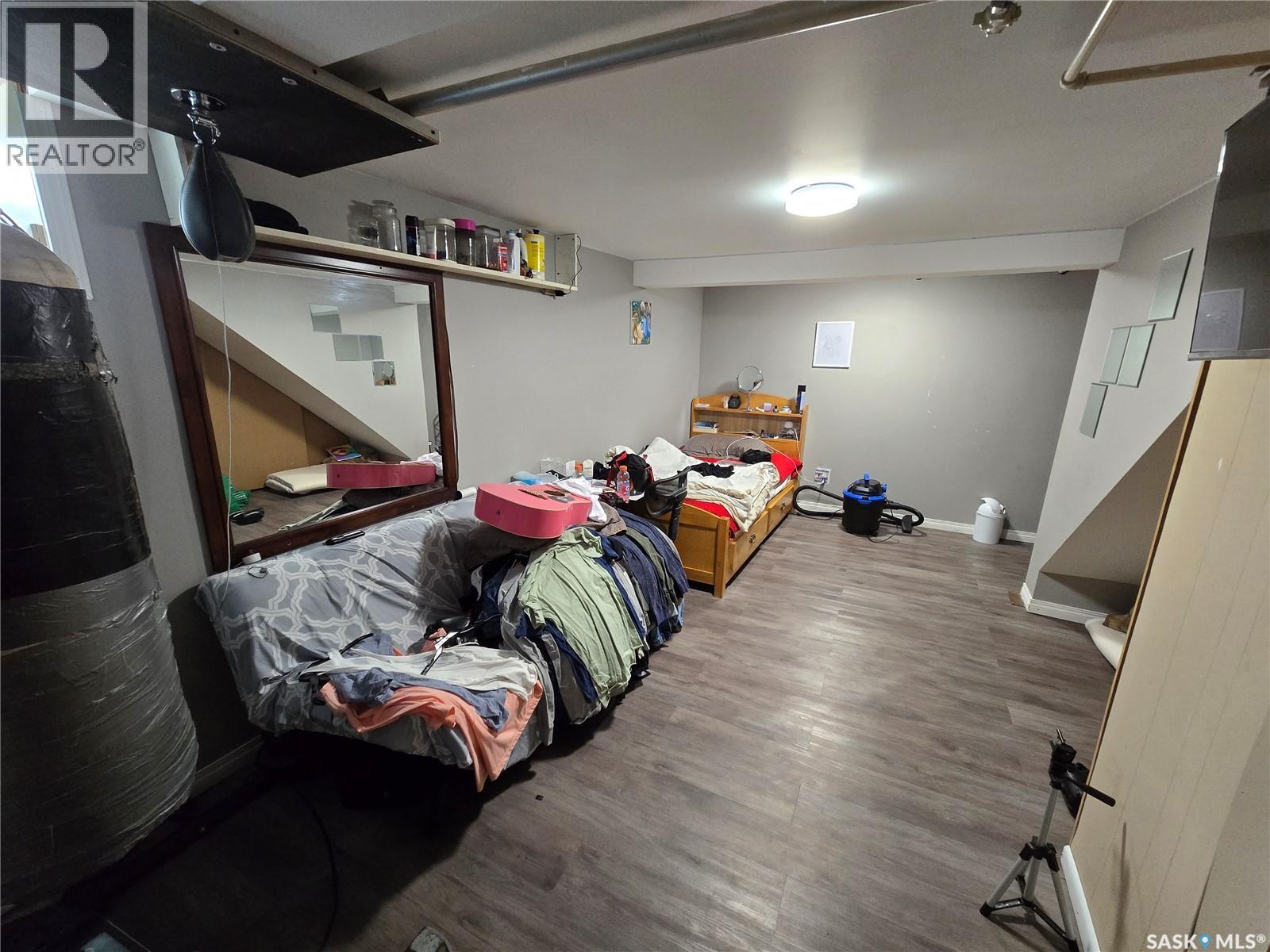 96 7th Avenue Ne, Swift Current, Saskatchewan  S9H 2N1 - Photo 8 - SK023783