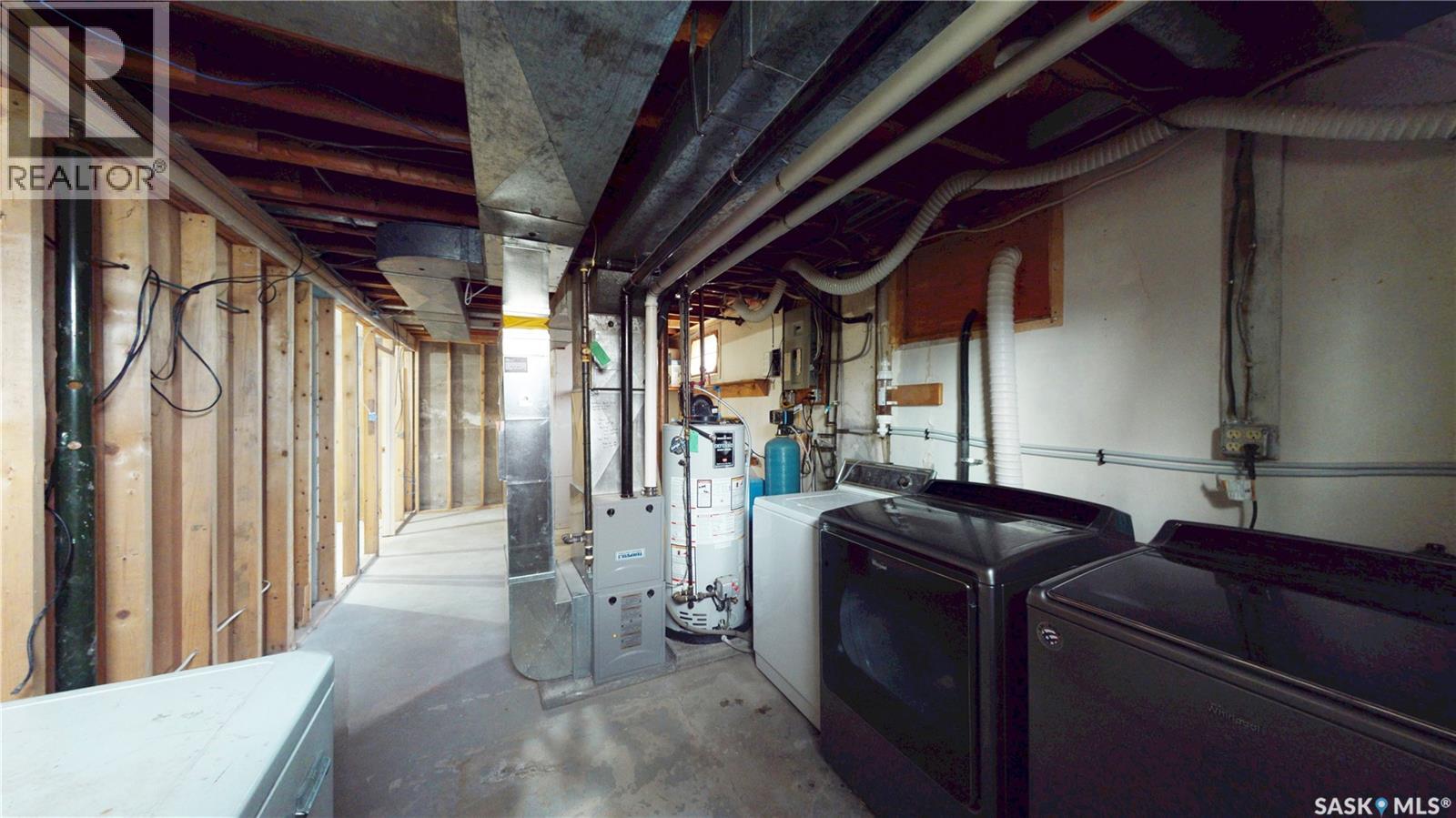 501 Windover Avenue, Moosomin, Saskatchewan  S0G 3N0 - Photo 35 - SK022467