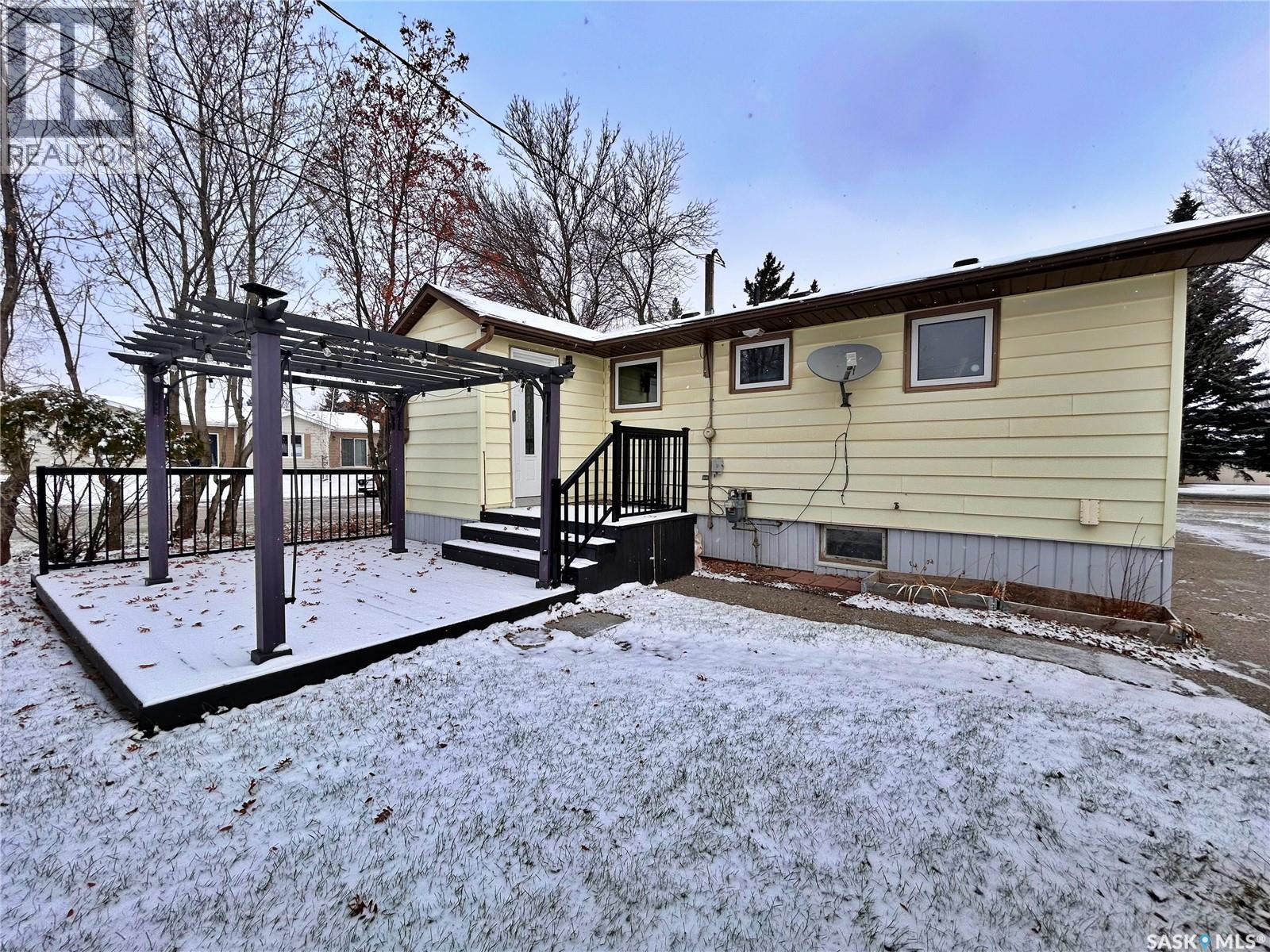 501 Windover Avenue, Moosomin, Saskatchewan  S0G 3N0 - Photo 43 - SK022467