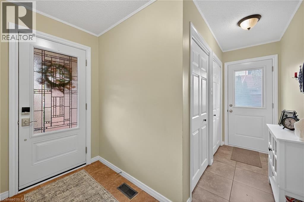 41 Balmoral Court, Caledonia, Ontario  N3W 1E6 - Photo 4 - 40785079