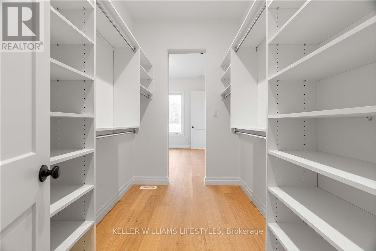 126 Fraser Crescent, Lambton Shores, Ontario  N0N 1J0 - Photo 29 - X12529492