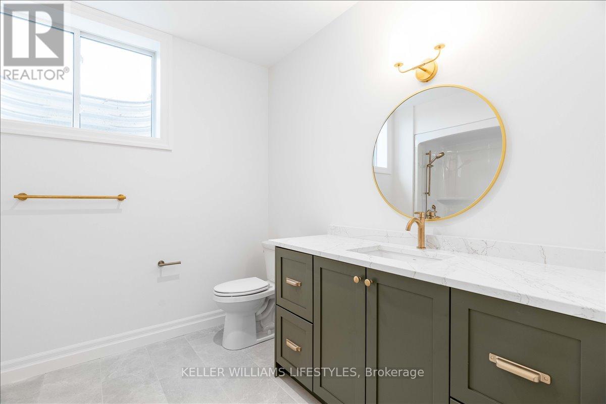 126 Fraser Crescent, Lambton Shores, Ontario  N0N 1J0 - Photo 37 - X12529492