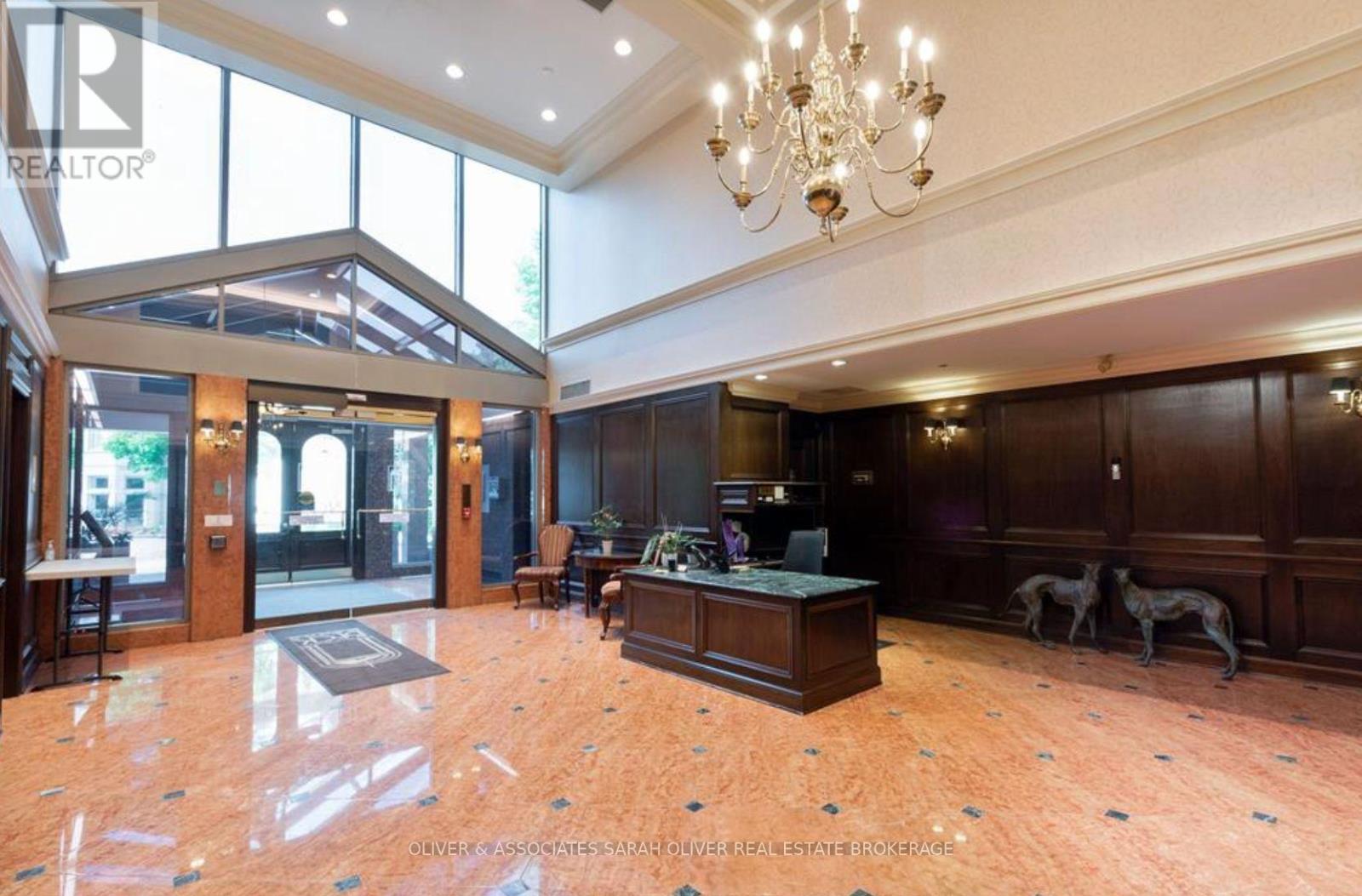 210 - 250 Sydenham Street, London East, Ontario  N6A 5S1 - Photo 2 - X12529620