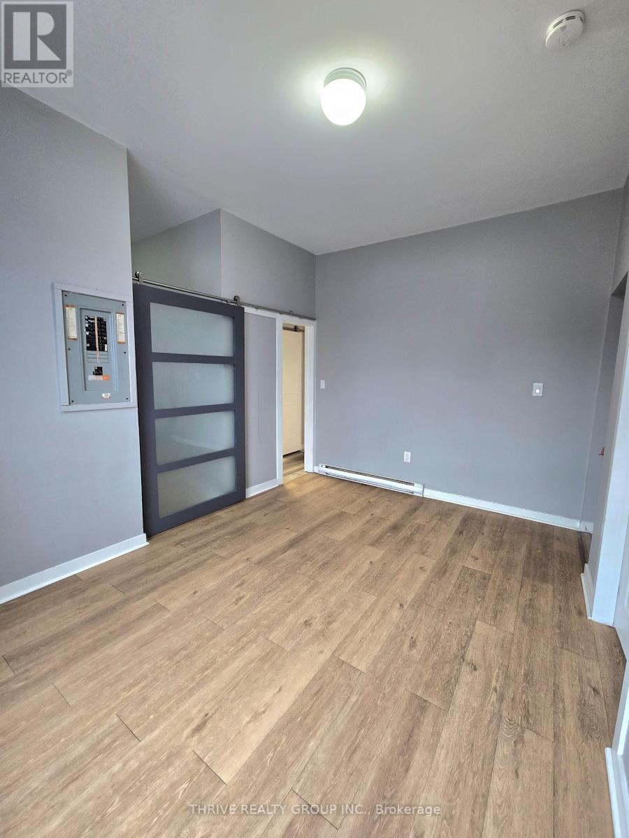 259 Clarence Street, London East, Ontario  N6B 2K2 - Photo 6 - X12529624