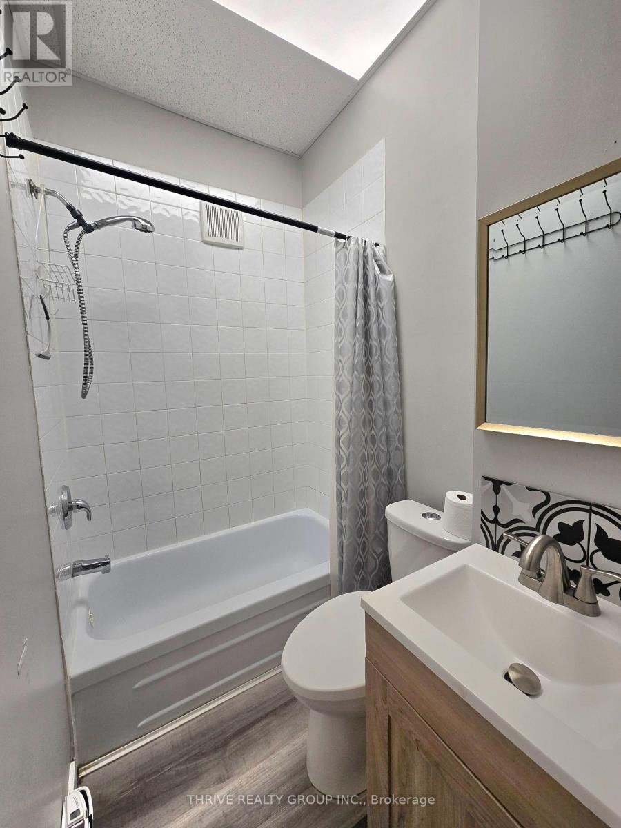 259 Clarence Street, London East, Ontario  N6B 2K2 - Photo 7 - X12529624