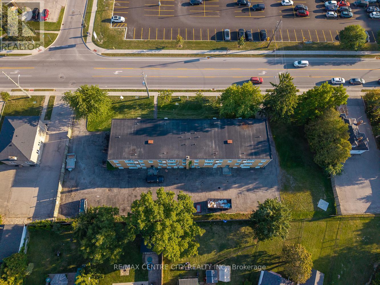 16 - 232 Elm Street, St. Thomas, Ontario  N5R 1J5 - Photo 3 - X12529642