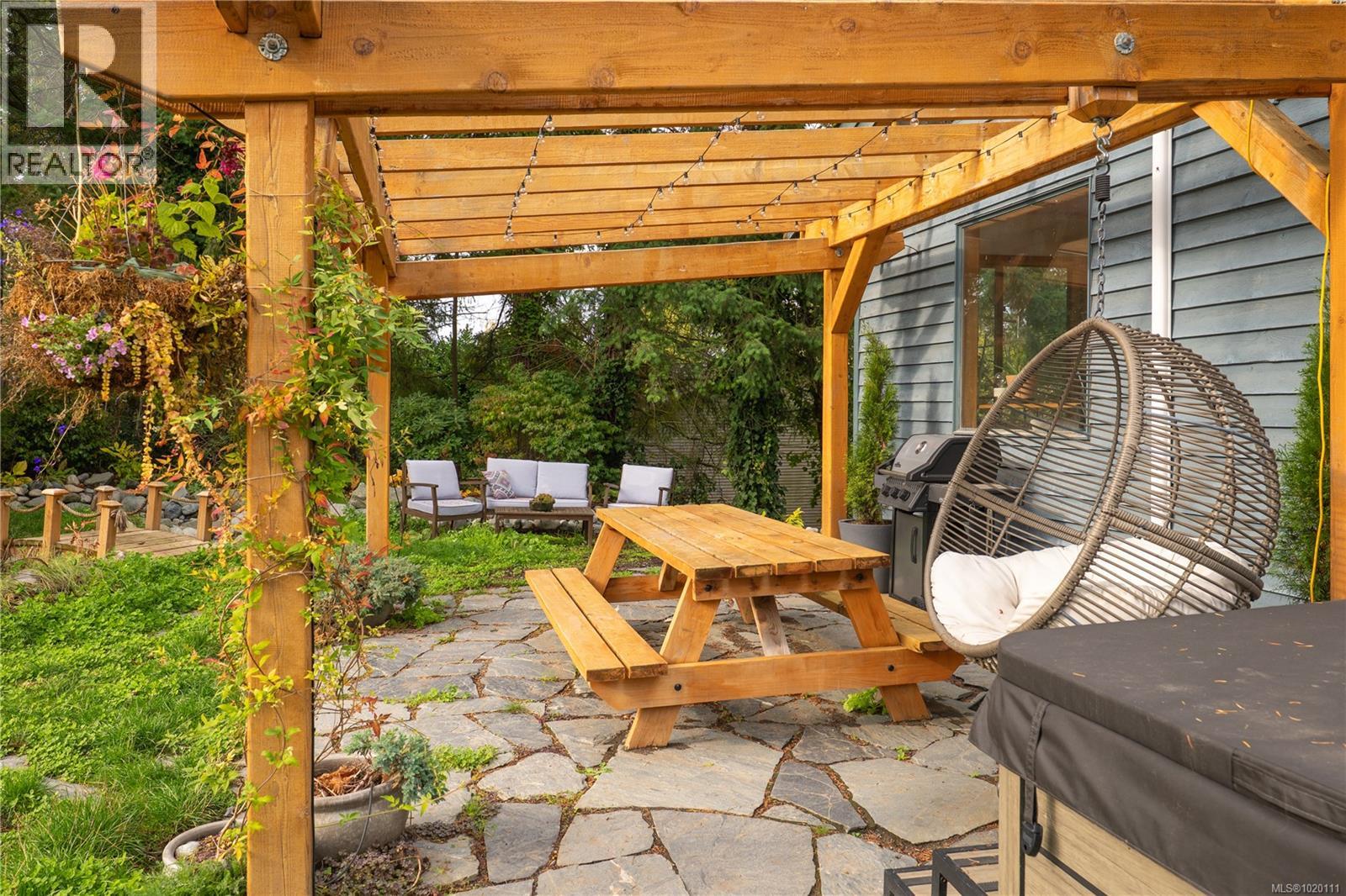 Property at 6869 Philip Rd image 3