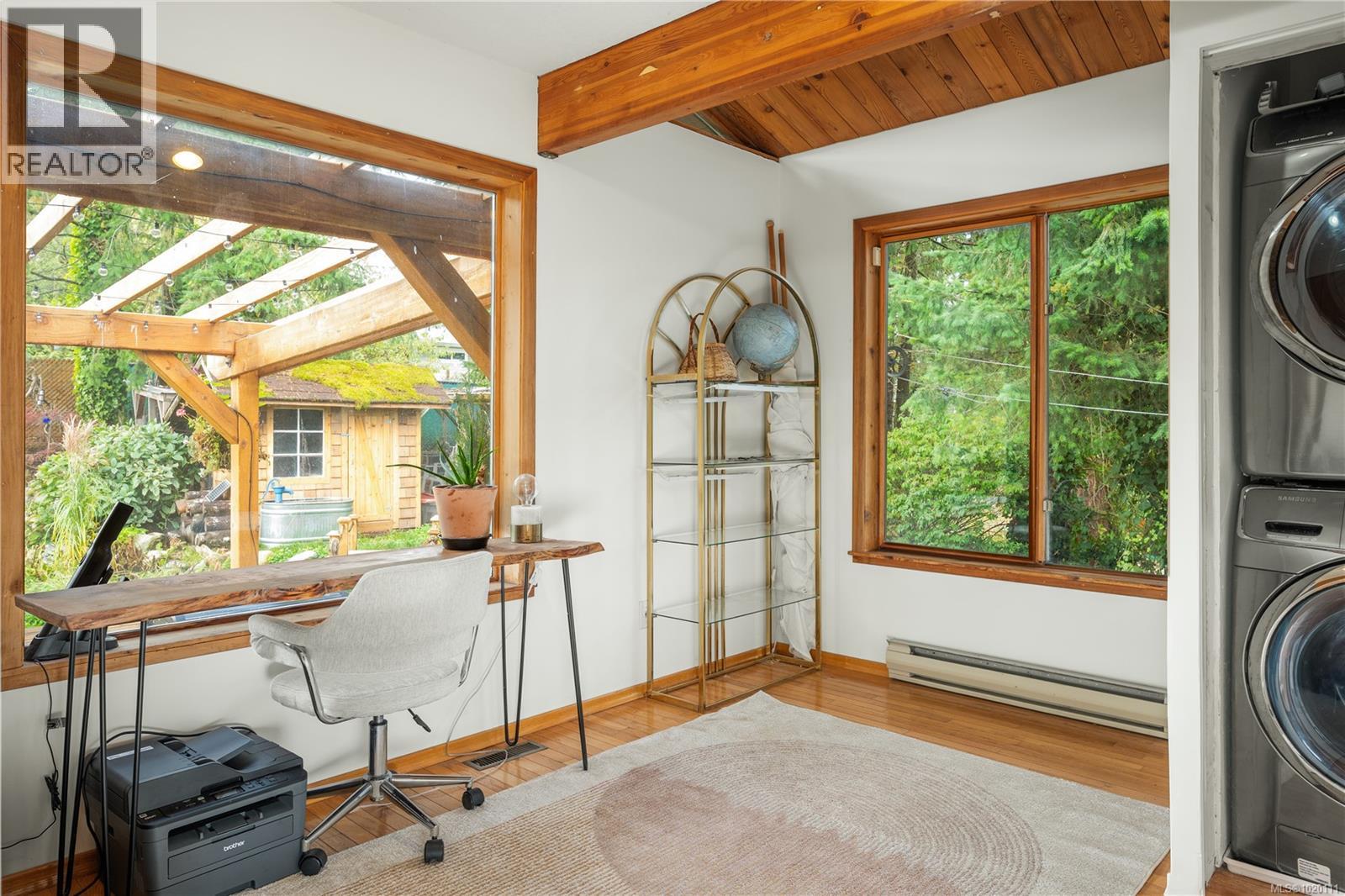 6869 Philip Rd, Lantzville, British Columbia  V0R 2H0 - Photo 39 - 1020111