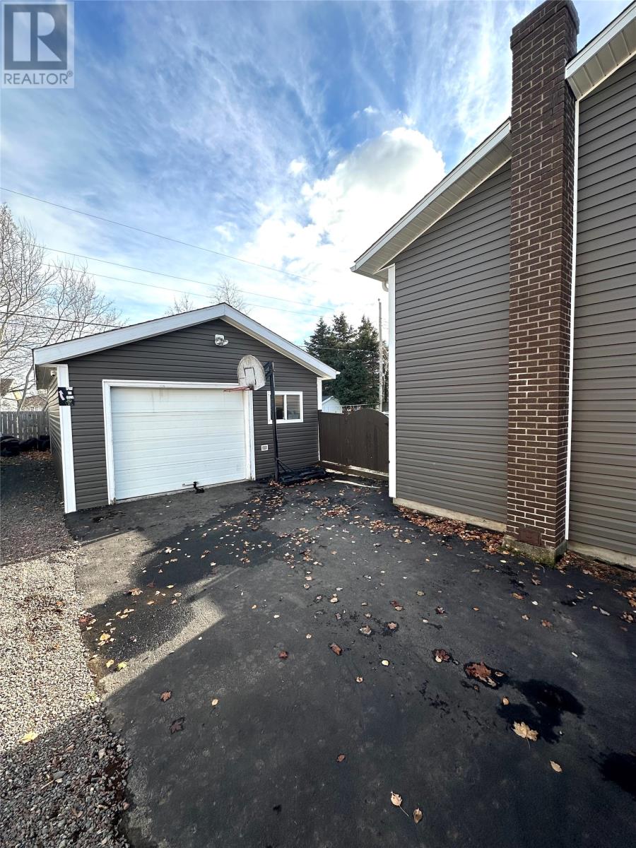 32 Gardner Street, Grand Falls-Windsor, Newfoundland & Labrador  A2A 2S5 - Photo 5 - 1292488