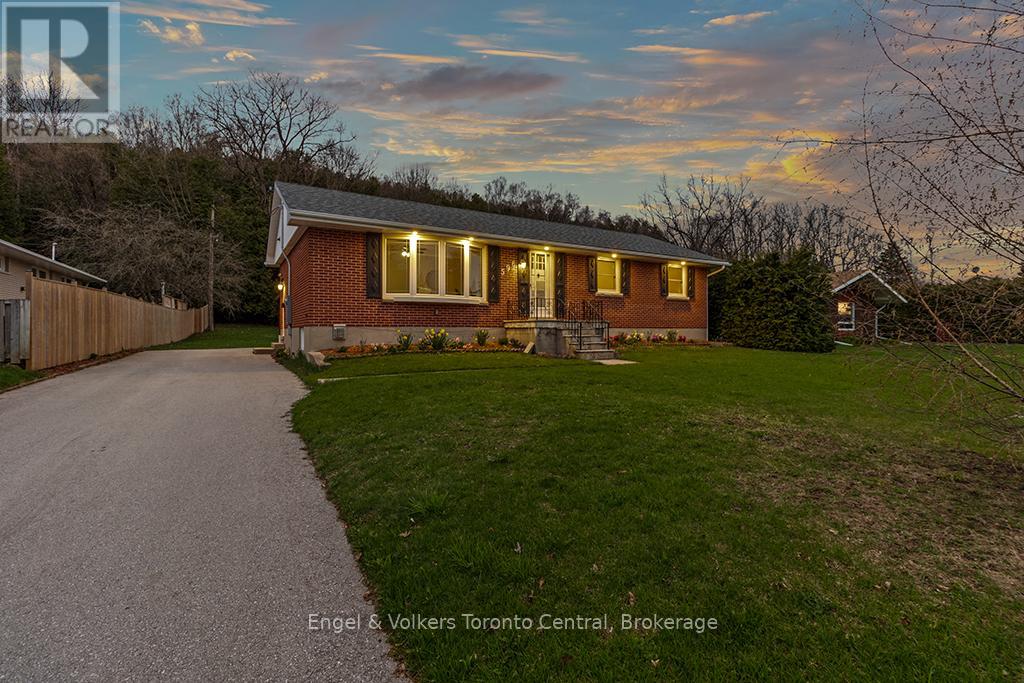 596 6th Avenue W, Owen Sound, Ontario  N4K 5E7 - Photo 3 - X12171174