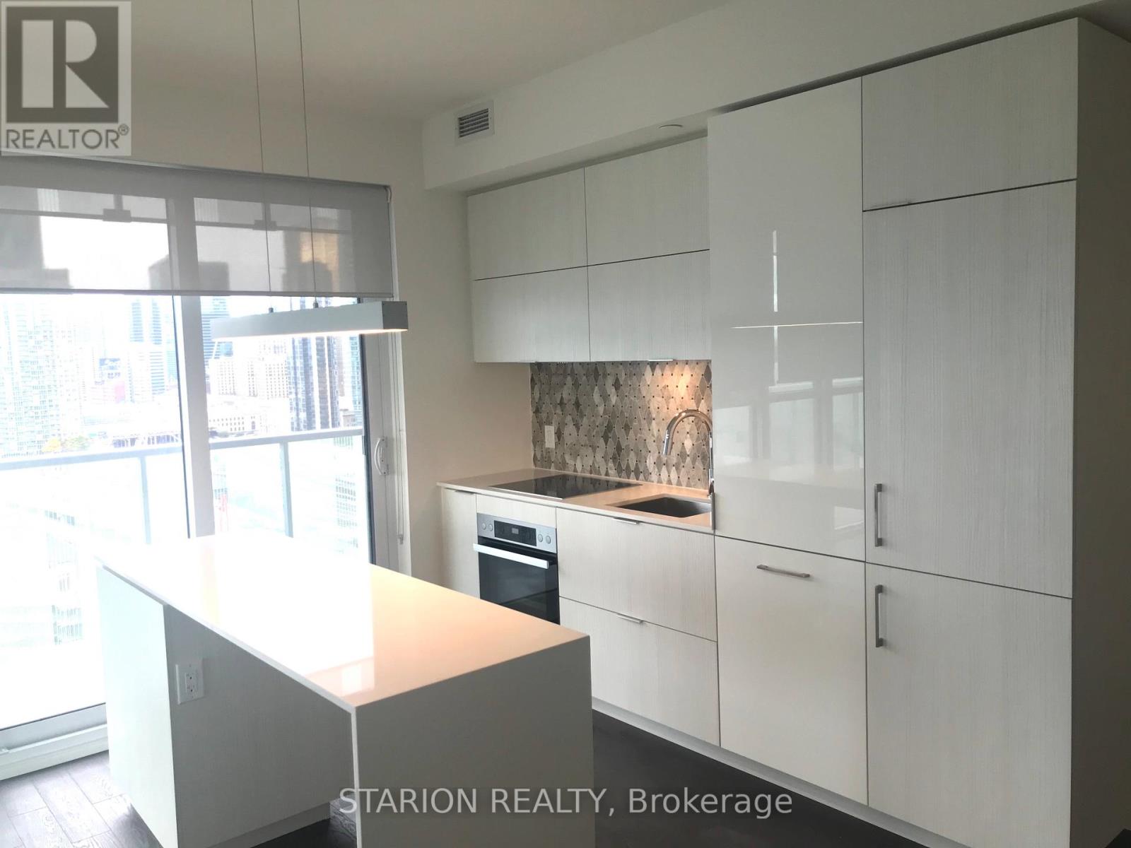 1905 - 15 Lower Jarvis Street, Toronto, Ontario  M5E 0C4 - Photo 2 - C12529366