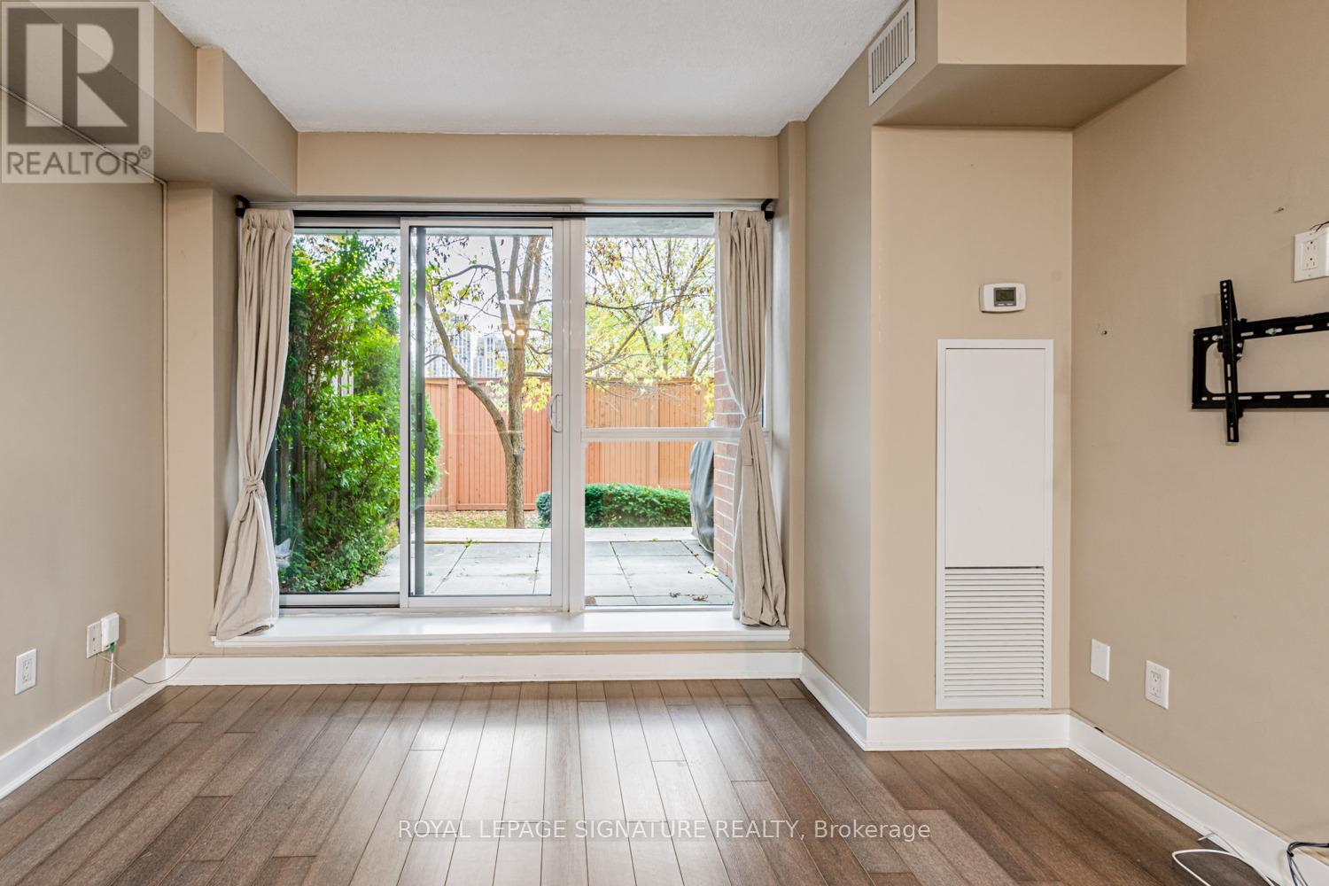 221 - 120 Dallimore Circle, Toronto, Ontario  M3C 4J1 - Photo 5 - C12529370