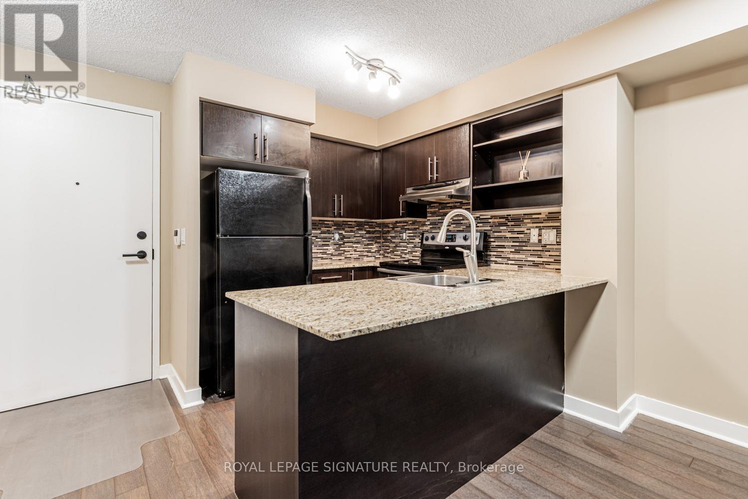 221 - 120 Dallimore Circle, Toronto, Ontario  M3C 4J1 - Photo 6 - C12529370