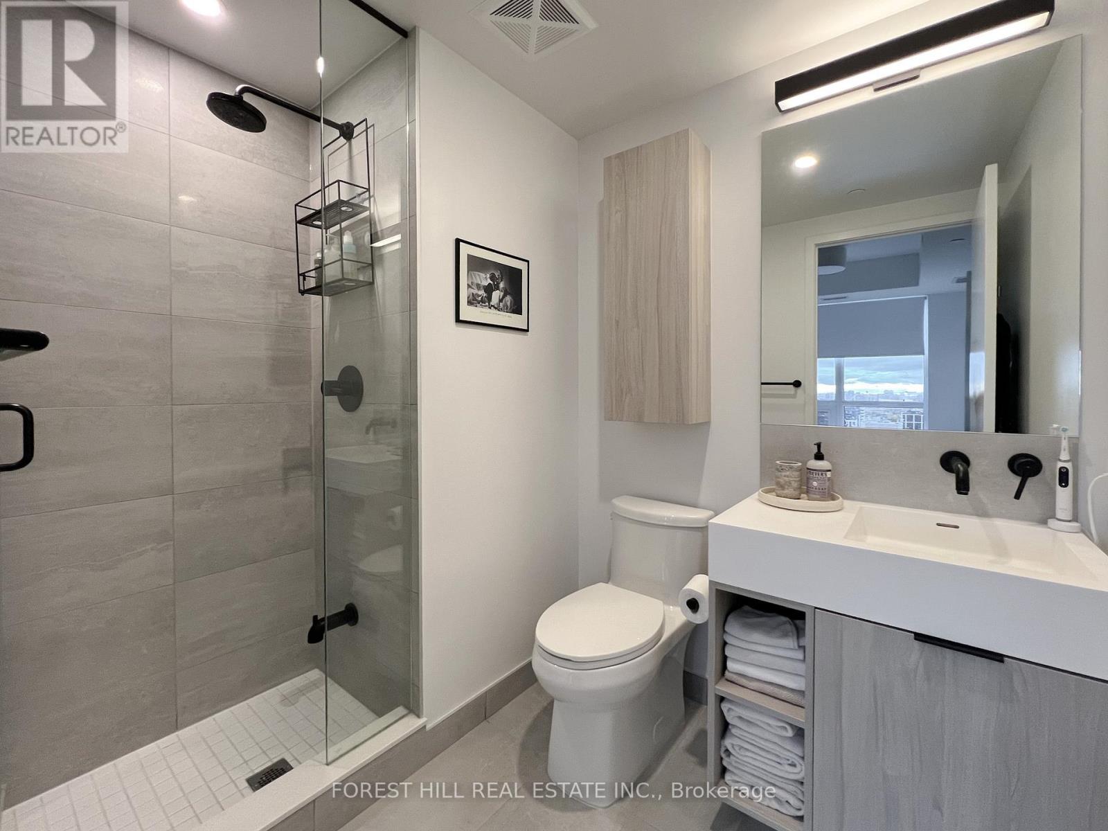 2210 - 108 Peter Street, Toronto, Ontario  M5V 0W2 - Photo 5 - C12529404