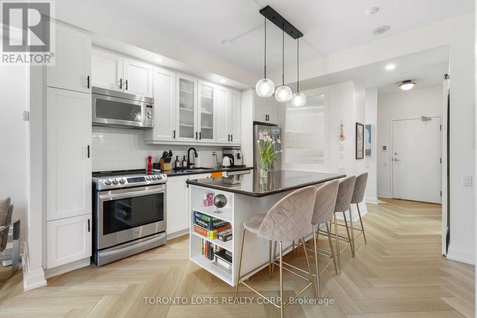 305 - 20 Scrivener Square, Toronto, Ontario  M4W 3X9 - Photo 11 - C12529450