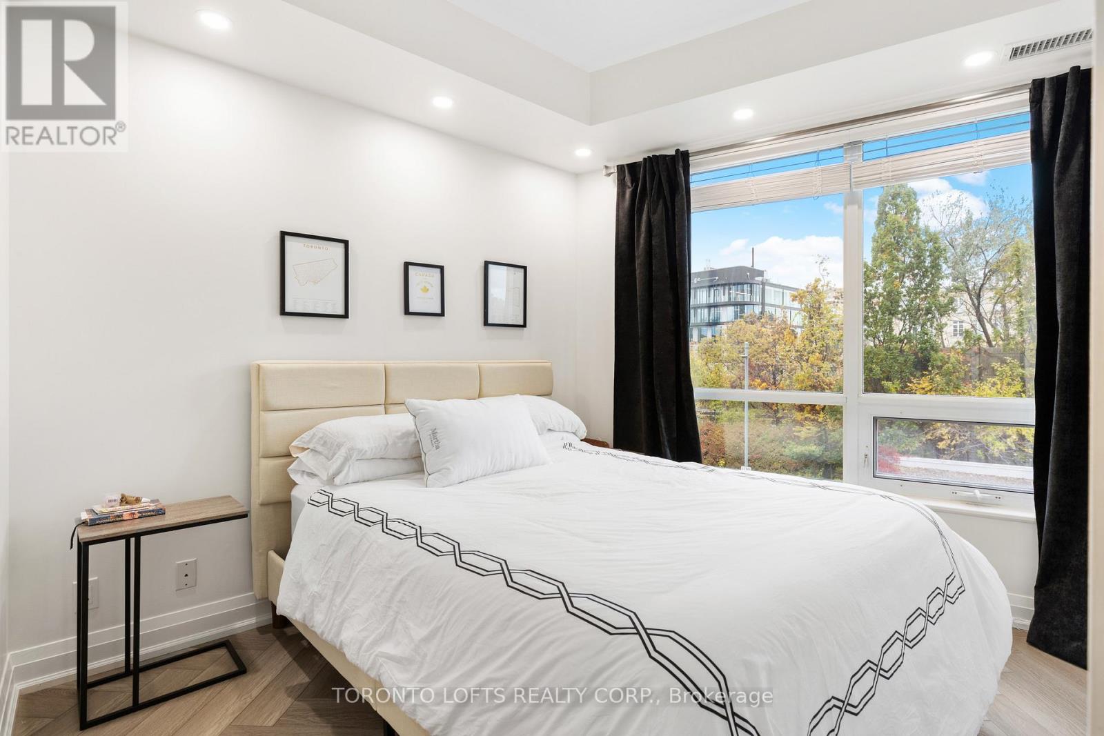 305 - 20 Scrivener Square, Toronto, Ontario  M4W 3X9 - Photo 14 - C12529450