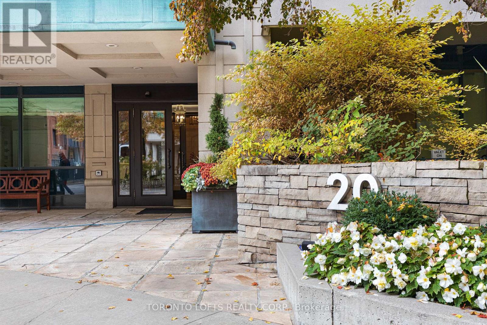 305 - 20 Scrivener Square, Toronto, Ontario  M4W 3X9 - Photo 24 - C12529450