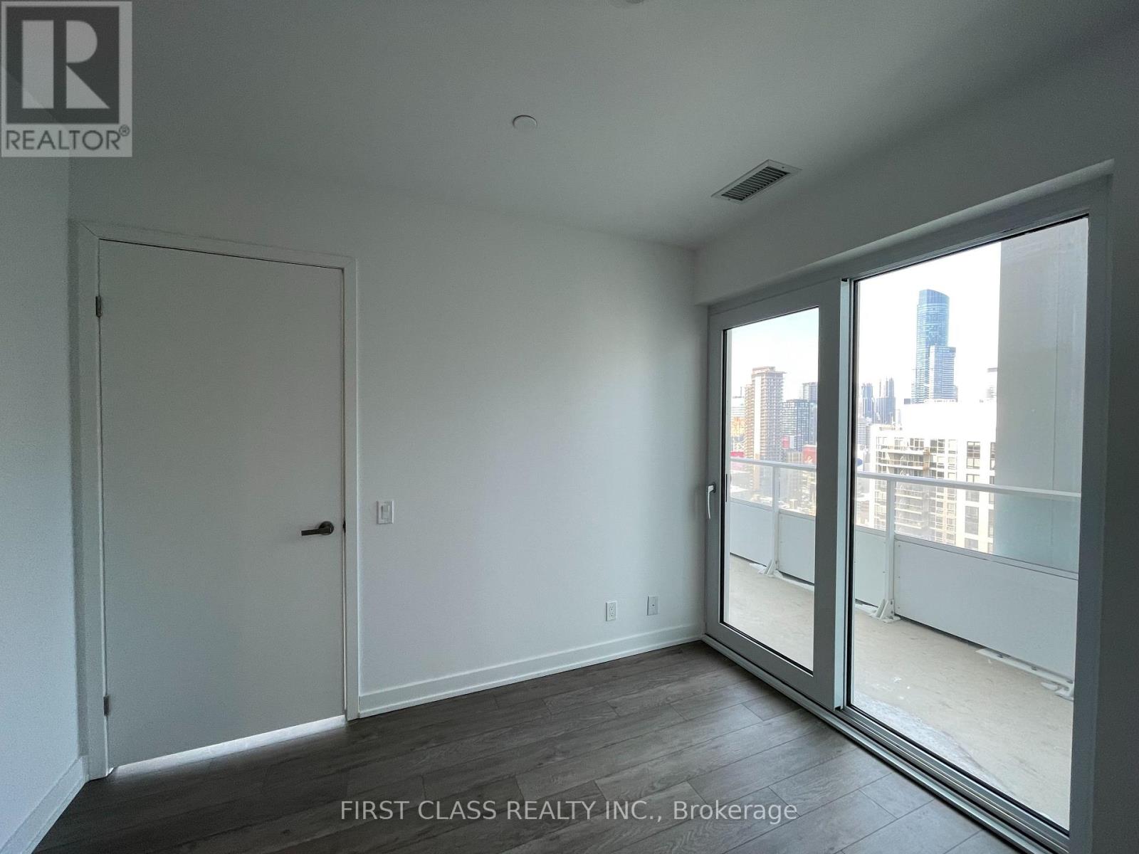 2911 - 88 Queen Street E, Toronto, Ontario  M5C 0B6 - Photo 9 - C12529458