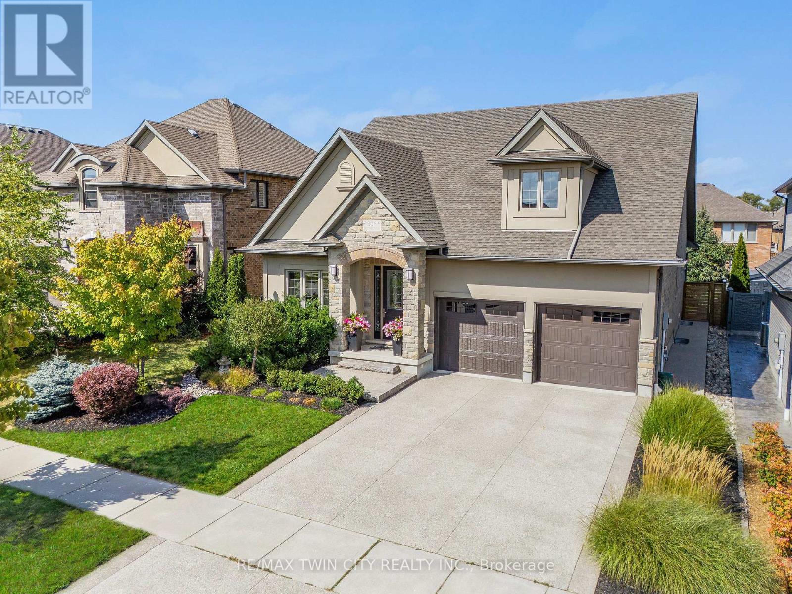 308 Deerfoot Trail, Waterloo, Ontario  N2K 0B3 - Photo 5 - X12389707