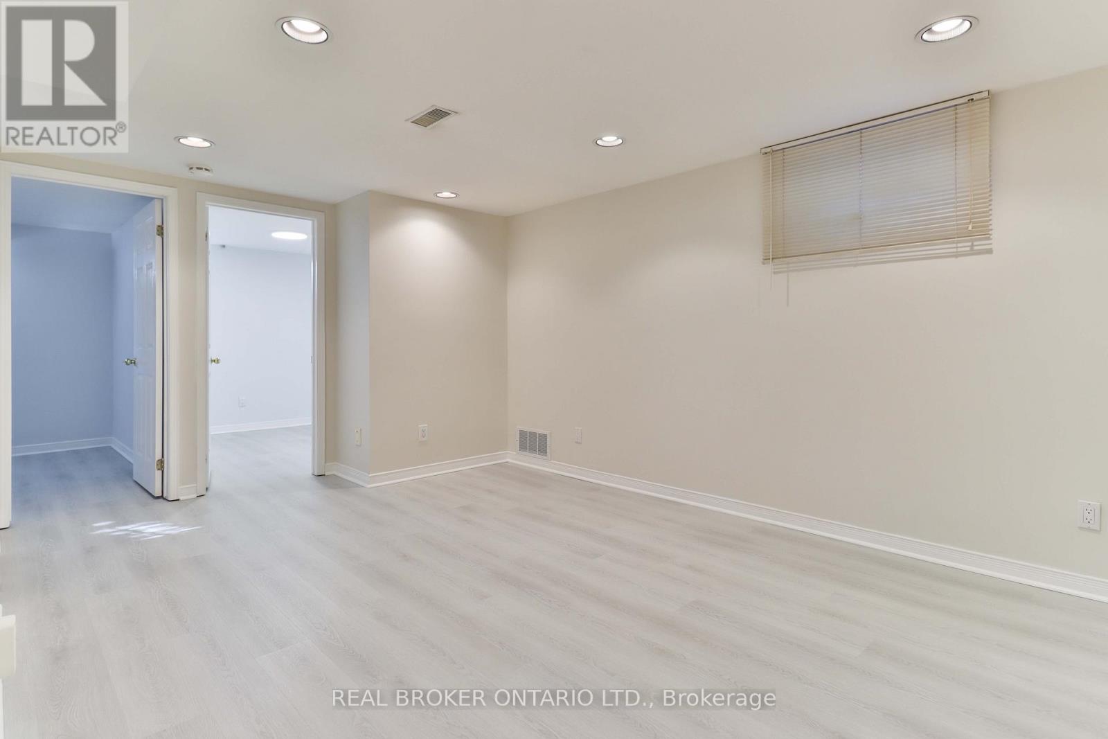 32 Christina Crescent, Toronto, Ontario  M1R 4H6 - Photo 15 - E12529390