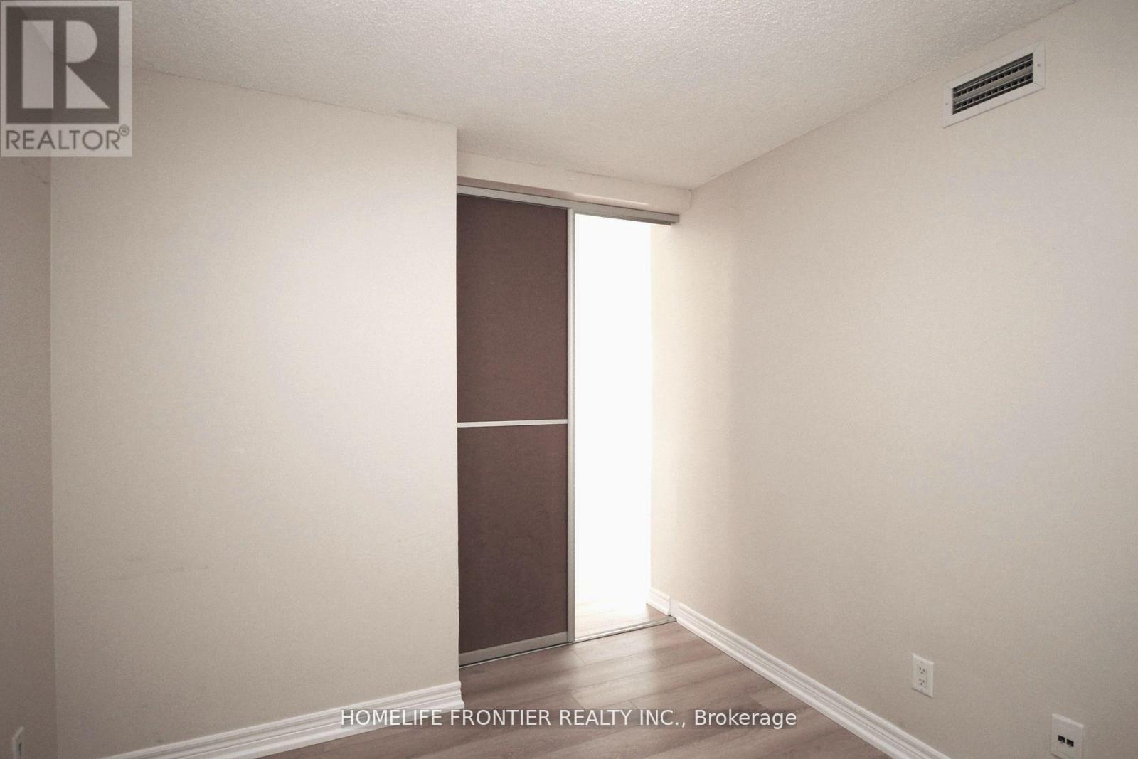 1406 - 83 Borough Drive, Toronto, Ontario  M1P 5E4 - Photo 11 - E12529432