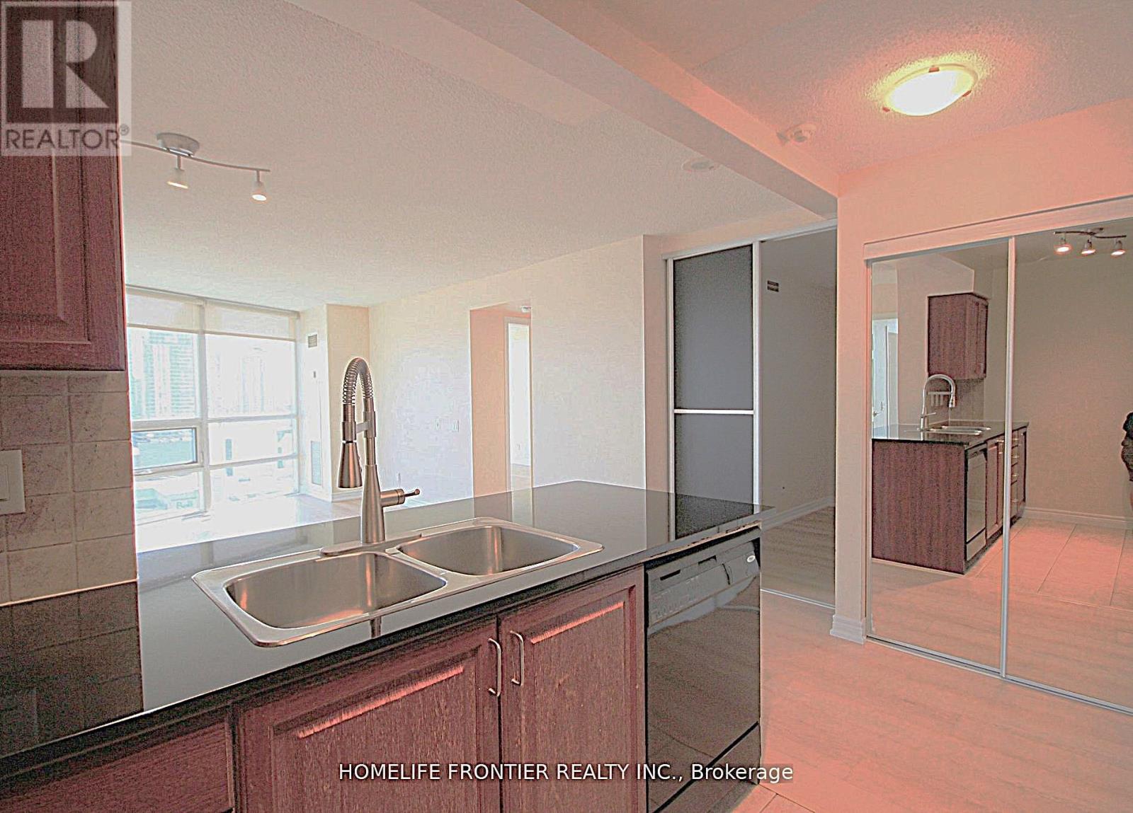 1406 - 83 Borough Drive, Toronto, Ontario  M1P 5E4 - Photo 7 - E12529432