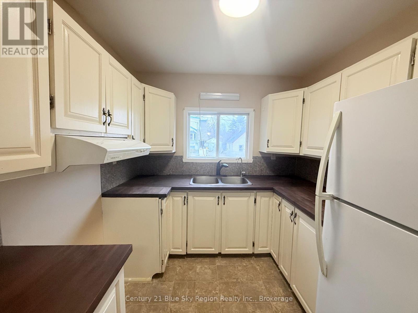 429 Dudley Avenue, North Bay, Ontario P1B 7A6 - Photo 11 - X12529592