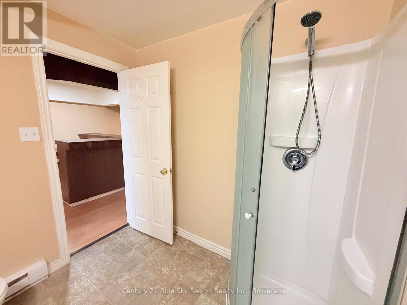 429 Dudley Avenue, North Bay, Ontario P1B 7A6 - Photo 25 - X12529592