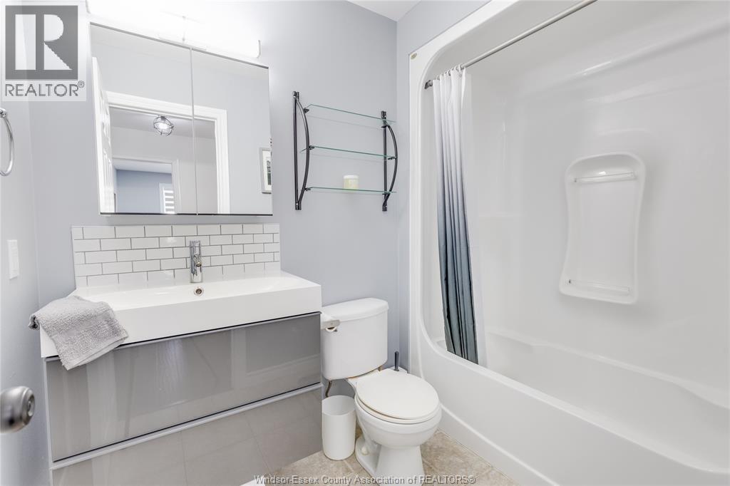 2446 Gatwick Avenue, Windsor, Ontario N8P 1Y7 - Photo 24 - 25028478