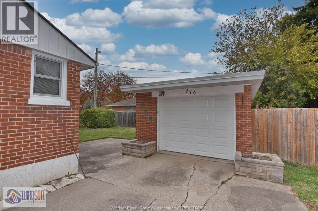770 Grand Marais West, Windsor, Ontario  N9E 1C3 - Photo 34 - 25028476