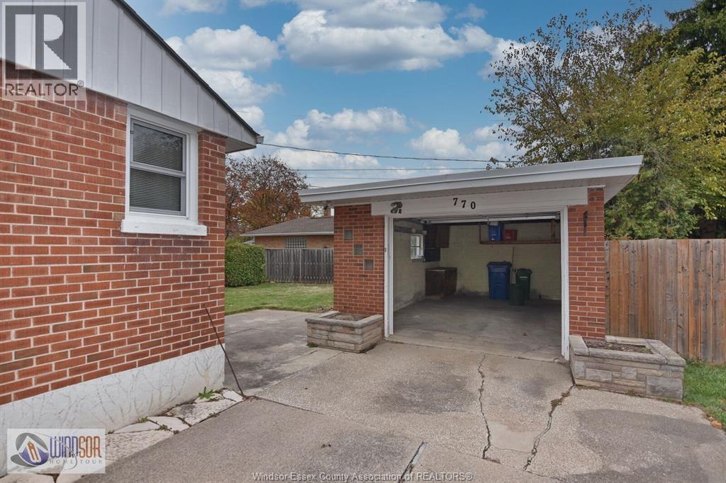 770 Grand Marais West, Windsor, Ontario  N9E 1C3 - Photo 35 - 25028476