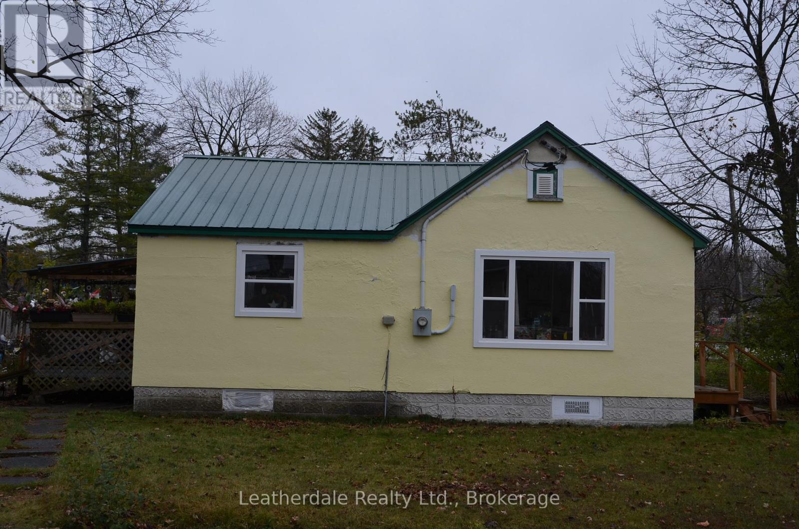 385 Mary Street, Orillia, Ontario  L3V 3G4 - Photo 2 - S12529494